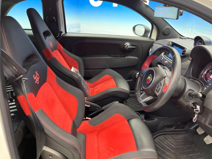 2016 Abartha Abarth 595 ABA-312141 (UW-69f0222a5ac3a)[22]