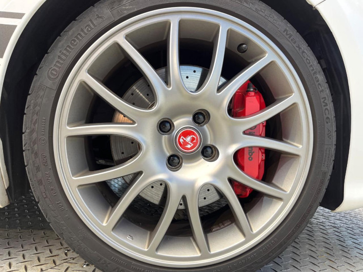 2016 Abartha Abarth 595 ABA-312141 (UW-69f0222a5ac3a)[25]