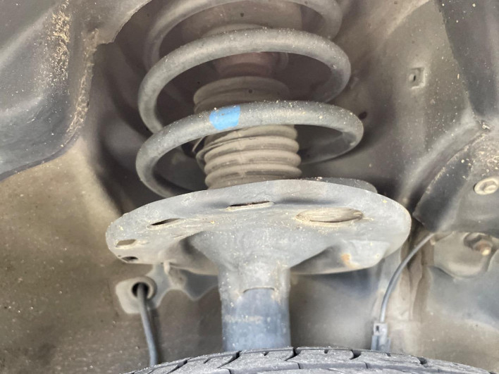 2007 Toyota Voxy DBA-ZRR75W (UW-69f0222b46cb9)[24]