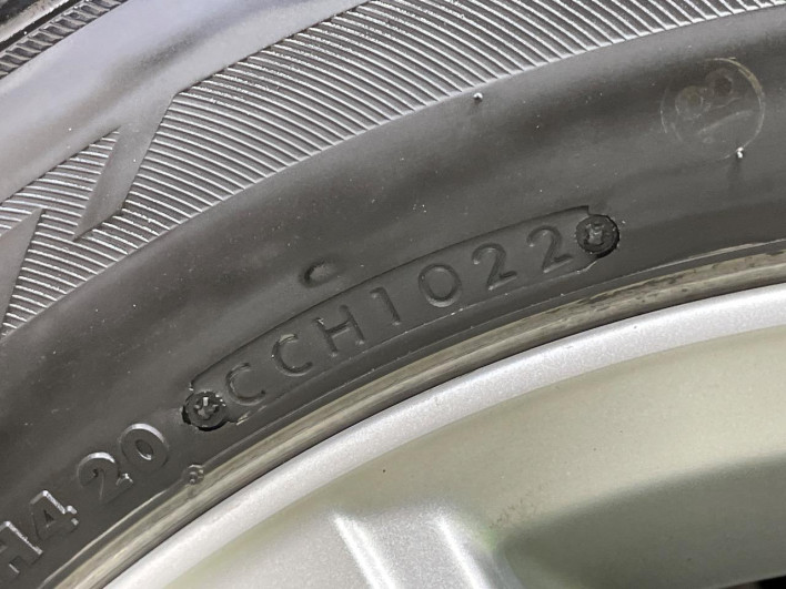 2007 Toyota Voxy DBA-ZRR75W (UW-69f0222b46cb9)[8]