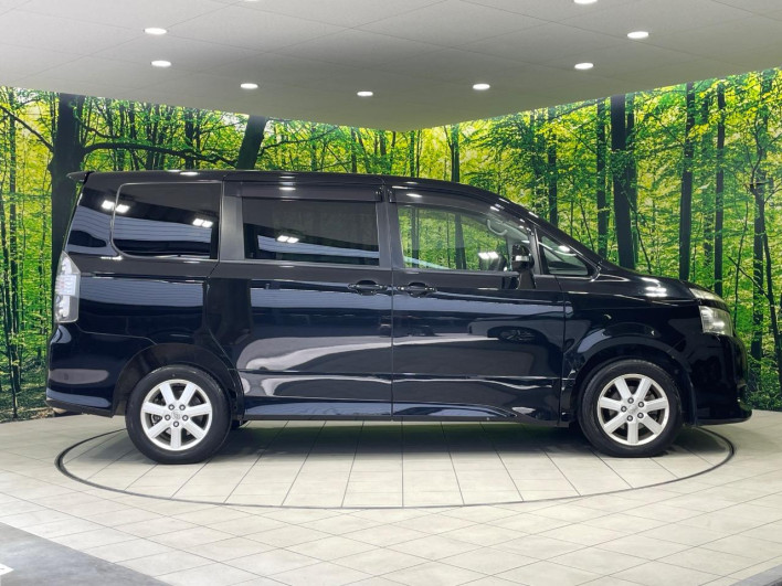 2007 Toyota Voxy DBA-ZRR75W (UW-69f0222b46cb9)[17]