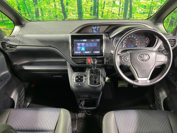 2015 Toyota Voxy DBA-ZRR80W (UW-69f0222b5865b)[28]