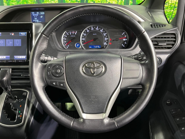 2015 Toyota Voxy DBA-ZRR80W (UW-69f0222b5865b)[29]