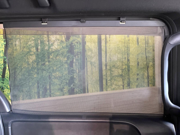 2016 Toyota Voxy DBA-ZRR80W (UW-69f0222c88d10)[27]