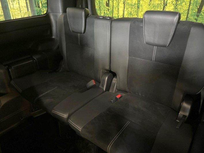 2016 Toyota Voxy DBA-ZRR80W (UW-69f0222c88d10)[25]