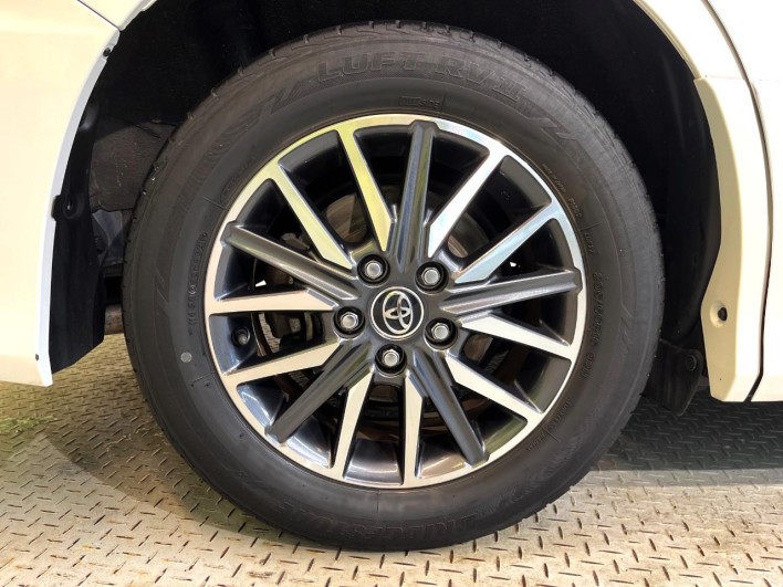 2017 Toyota Voxy DBA-ZRR80W (UW-69f0222cc0d83)[26]