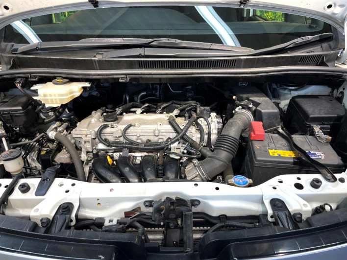 2017 Toyota Voxy DBA-ZRR80W (UW-69f0222cc0d83)[4]