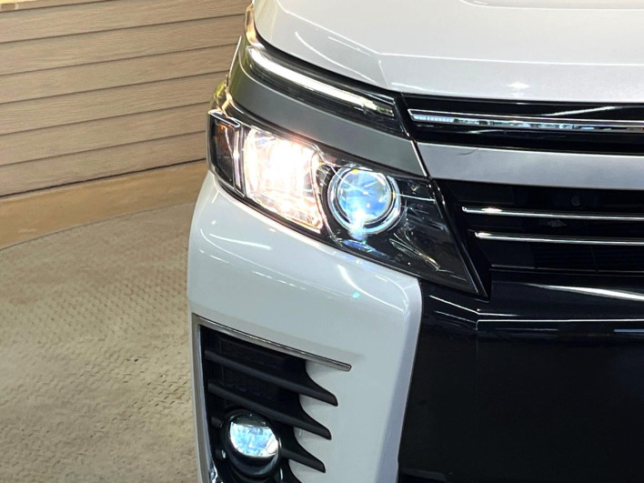 2017 Toyota Voxy DBA-ZRR80W (UW-69f0222cc0d83)[15]