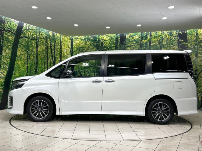 2017 Toyota Voxy DBA-ZRR80W (UW-69f0222d15ff3)[5]