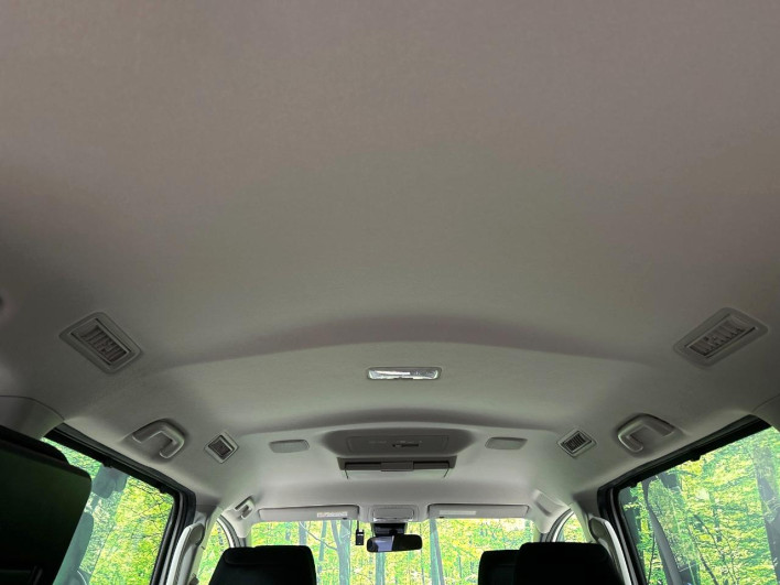 2017 Toyota Voxy DBA-ZRR80W (UW-69f0222d15ff3)[26]