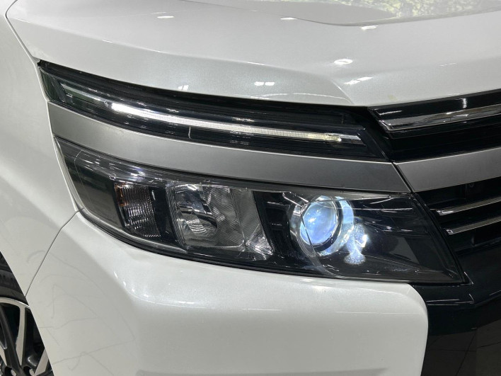 2017 Toyota Voxy DBA-ZRR80W (UW-69f0222d15ff3)[15]