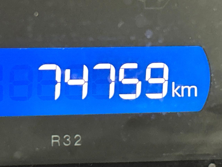 2017 Toyota Voxy DBA-ZRR80W (UW-69f0222d15ff3)[2]