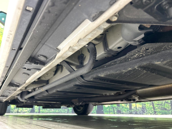 2017 Toyota Voxy DBA-ZRR80W (UW-69f0222d15ff3)[24]