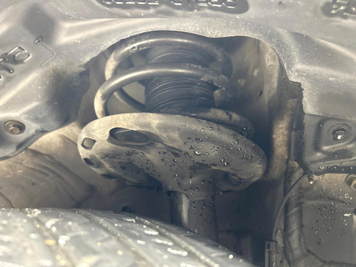 2017 Toyota Voxy DBA-ZRR80W (UW-69f0222d15ff3)[12]