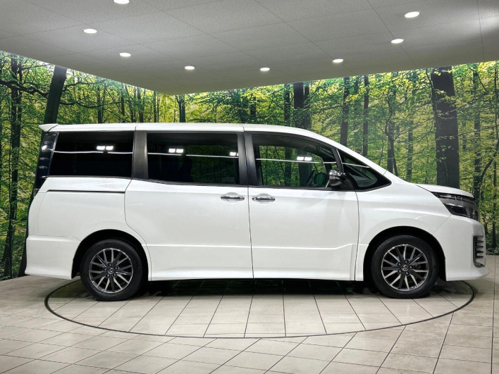 2017 Toyota Voxy DBA-ZRR80W (UW-69f0222d15ff3)[9]