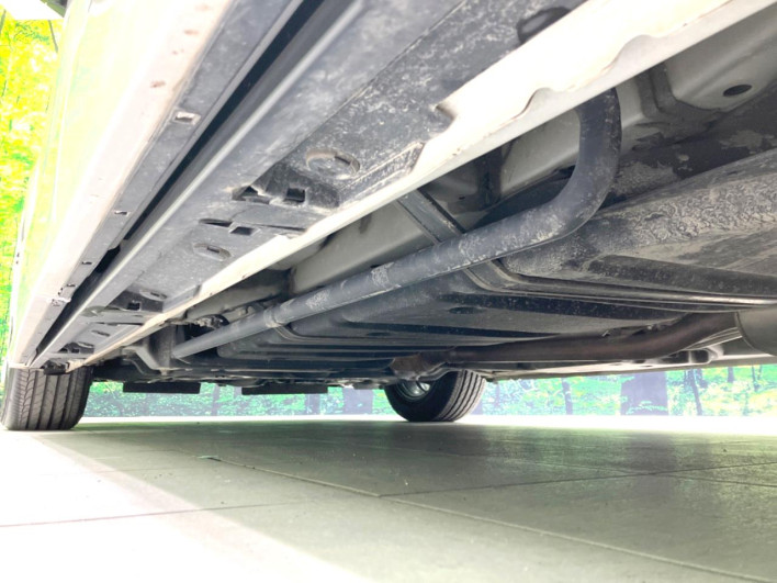 2017 Toyota Noah DBA-ZRR80W (UW-69f0222df055e)[8]