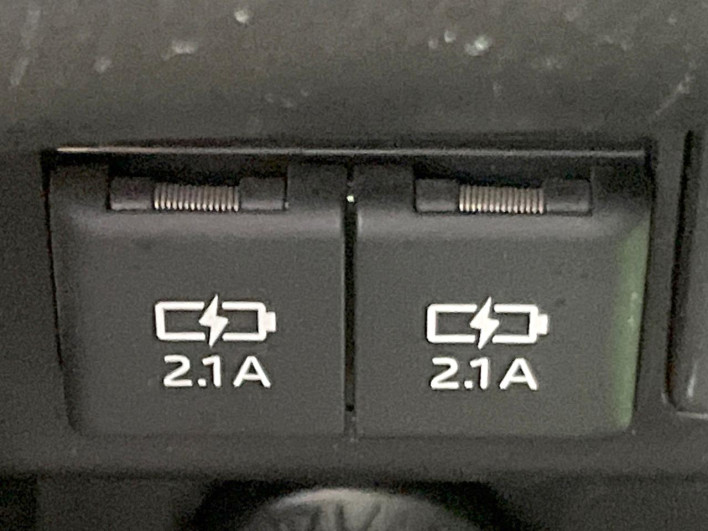 2017 Toyota Esquire DBA-ZRR80G (UW-69f0222e60d82)[26]