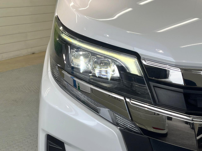 2017 Toyota Noah DBA-ZRR80W (UW-69f0222ee3fc7)[8]