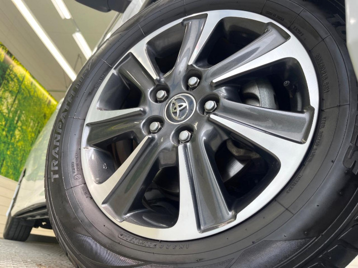 2017 Toyota Noah DBA-ZRR80W (UW-69f0222ee3fc7)[14]