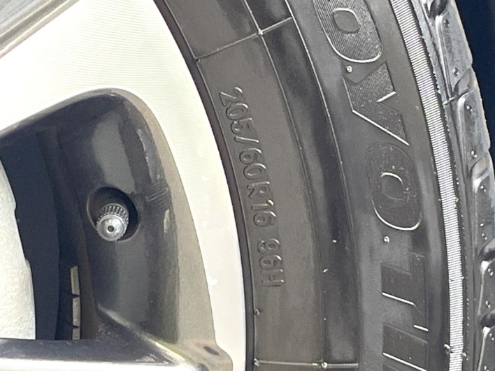 2017 Toyota Noah DBA-ZRR80W (UW-69f0222ee3fc7)[16]