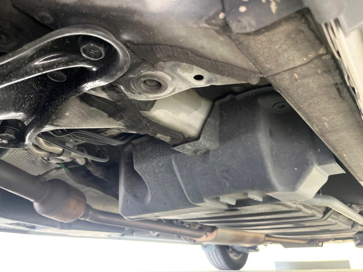 2017 Toyota Noah DBA-ZRR80W (UW-69f0222ee3fc7)[22]