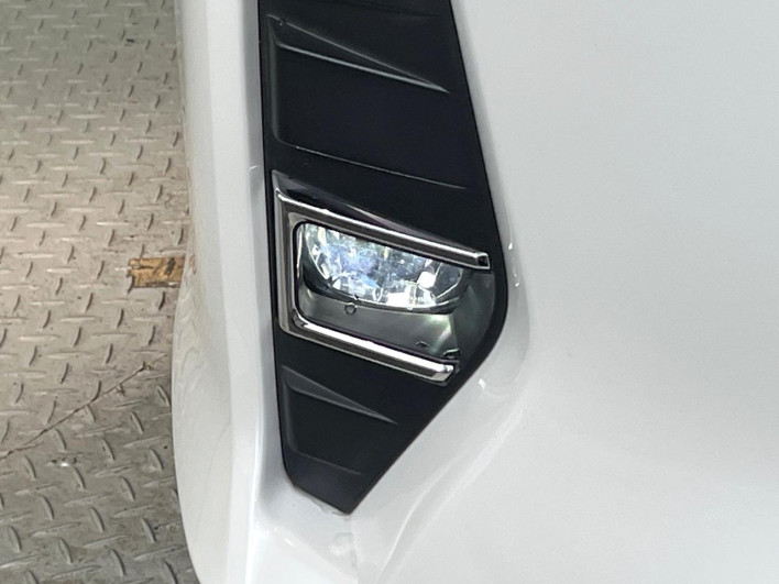 2017 Toyota Noah DBA-ZRR80W (UW-69f0222ee3fc7)[9]