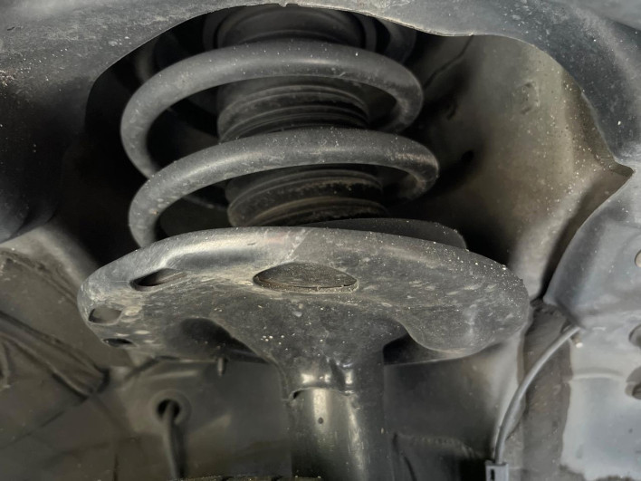 2017 Toyota Noah DBA-ZRR80W (UW-69f0222ee3fc7)[12]