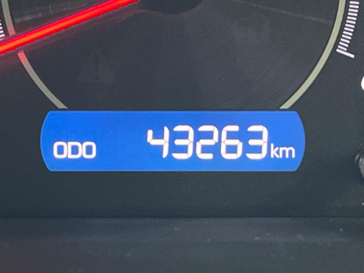 2018 Toyota Noah DBA-ZRR80W (UW-69f0222f24cf0)[2]