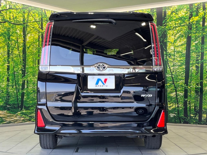 2018 Toyota Noah DBA-ZRR80W (UW-69f0222f24cf0)[8]