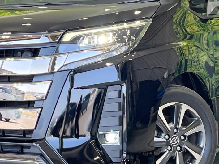 2018 Toyota Noah DBA-ZRR80W (UW-69f0222f24cf0)[19]