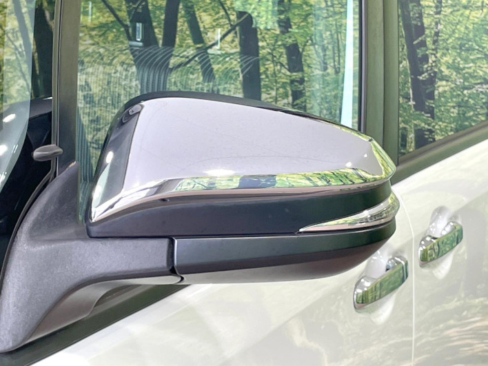 2019 Toyota Voxy DBA-ZRR80W (UW-69f0222fce670)[13]