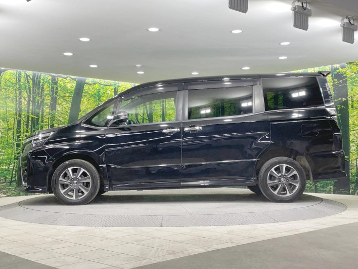 2019 Toyota Voxy DBA-ZRR85W (UW-69f022316e2bf)[10]