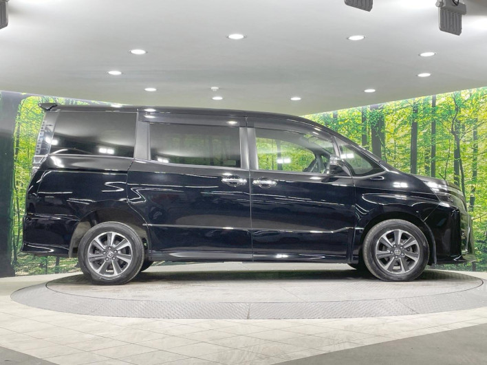 2019 Toyota Voxy DBA-ZRR85W (UW-69f022316e2bf)[6]