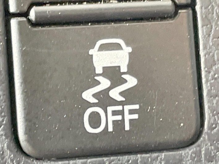 2019 Toyota Voxy DBA-ZRR85W (UW-69f022316e2bf)[29]