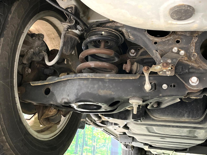 2015 Toyota Harrier DBA-ZSU60W (UW-69f0223271de6)[24]