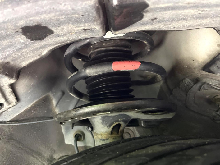 2015 Toyota Harrier DBA-ZSU60W (UW-69f0223271de6)[19]