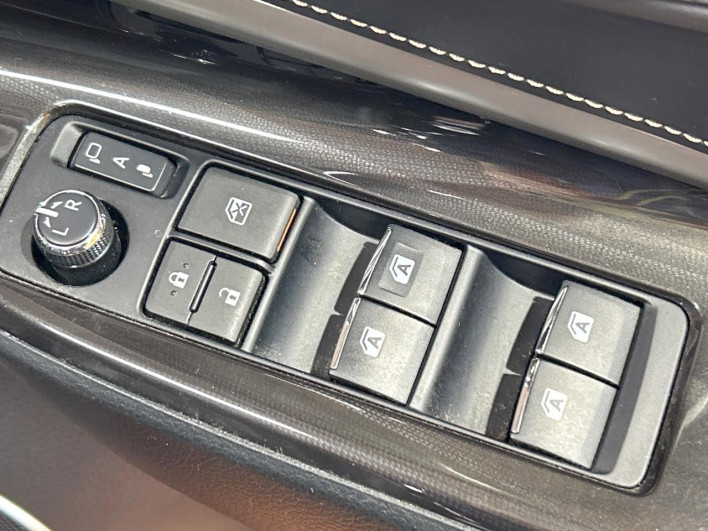 2018 Toyota Harrier DBA-ZSU60W (UW-69f022334ffee)[25]