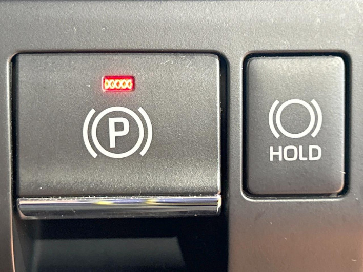 2018 Toyota Harrier DBA-ZSU60W (UW-69f022334ffee)[28]