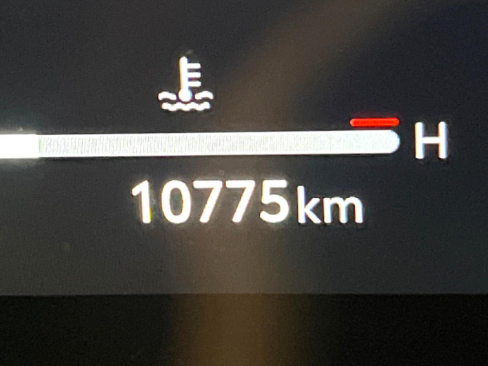 2024 Toyota Corolla Cross 6AA-ZVG13 (UW-69f0223457d5b)[2]