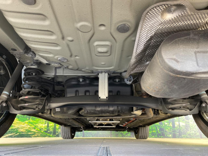 2024 Toyota Corolla Cross 6AA-ZVG13 (UW-69f02234859d0)[28]