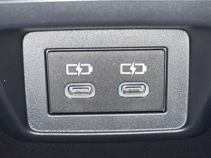 2024 Toyota Corolla Cross 6AA-ZVG13 (UW-69f02234859d0)[24]