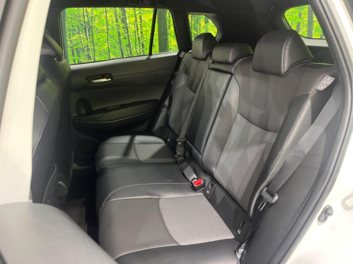 2024 Toyota Corolla Cross 6AA-ZVG13 (UW-69f02235ed6d4)[19]