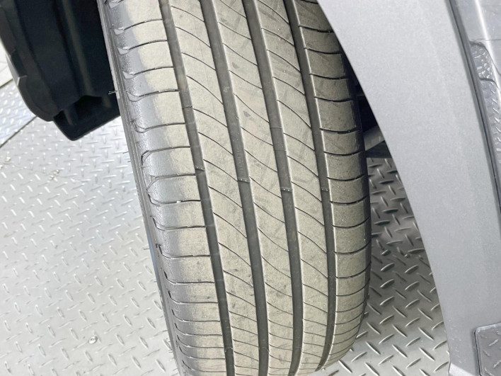 2025 Toyota Corolla Cross 6AA-ZVG13 (UW-69f022365e896)[11]