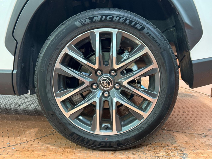 2025 Toyota Corolla Cross 6AA-ZVG13 (UW-69f022366b6be)[4]