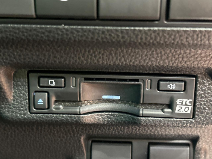 2025 Toyota Corolla Cross 6AA-ZVG13 (UW-69f022366b6be)[14]