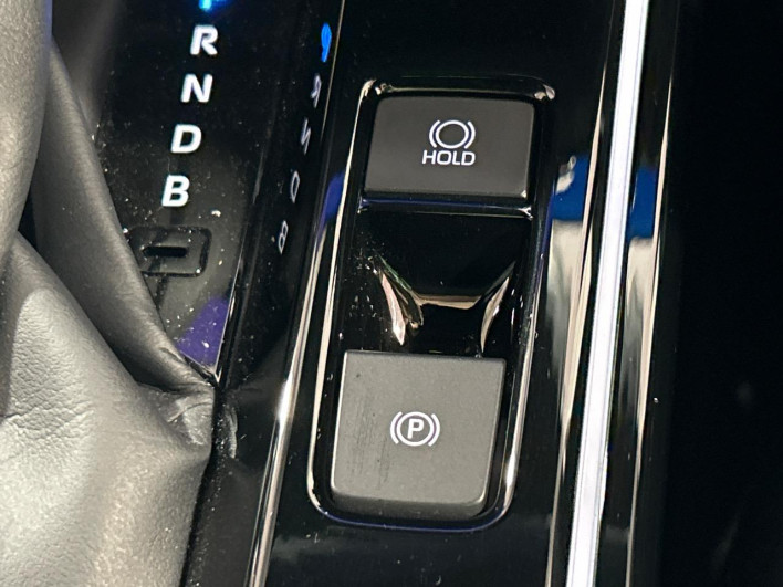 2025 Toyota Corolla Cross 6AA-ZVG13 (UW-69f022366b6be)[24]