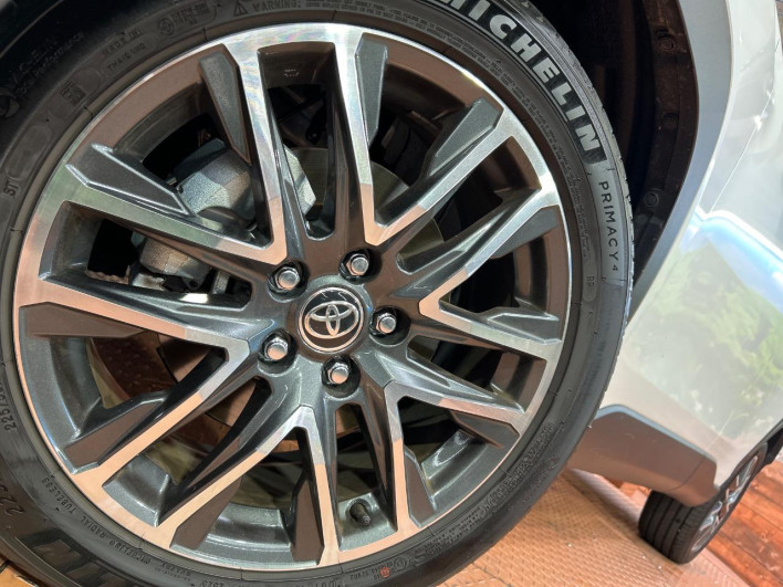 2025 Toyota Corolla Cross 6AA-ZVG13 (UW-69f022366b6be)[6]