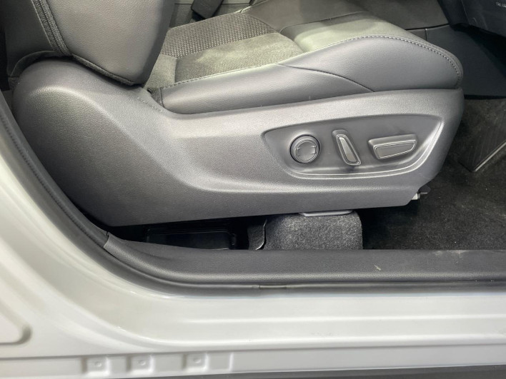 2026 Toyota Corolla Cross 6AA-ZVG13 (UW-69f02236edc16)[23]