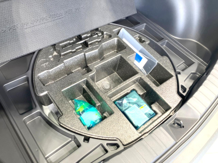 2026 Toyota Corolla Cross 6AA-ZVG13 (UW-69f0223872670)[7]