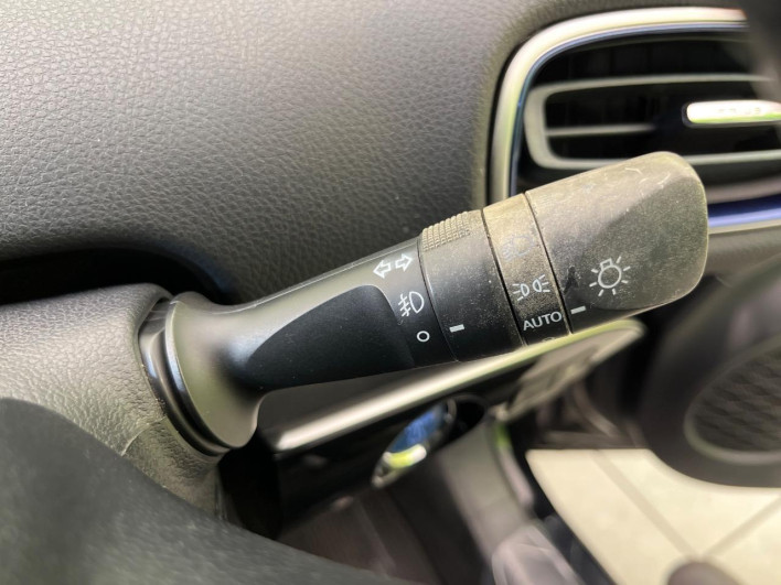 2017 Toyota Prius DAA-ZVW50 (UW-69f0223b4eb57)[11]